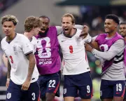 England beat Mexico 3-1 in World Cup last-16 match
