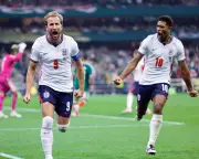 England Beat Mexico 3-2 in World Cup Thriller Despite Red Card