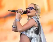 England bowlers fume as Rita Ora show disrupts Women's T20 World Cup final warm-up