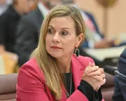 eSafety Commissioner Fights X Over Gore Content, Testifies at Antisemitism Inquiry
