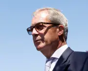 Farage attacks Commons standards committee as biased before inquiry