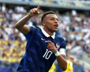 France 3-0 Sweden: Mbappe double seals World Cup last 16 spot