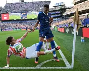 France edge Paraguay in scrappy World Cup win; Morocco takes note