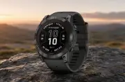 Garmin Fenix 7 Solar Smartwatch Review: Top for Outdoors