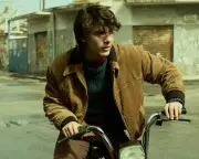 Gomorrah: The Origins Review – Stylish Mob Prequel with Youthful Freshness