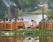 Hot tubs and £80 rosé: luxury makeover for UK festivals as Gen Z spend on comfort