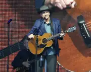 James Taylor review: golden baritone shines at Edinburgh Castle show