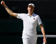 Jannik Sinner Powers into Wimbledon Semi-Final with Straight-Sets Win