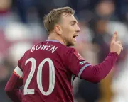 Jarrod Bowen intends to stay at West Ham despite relegation to Championship