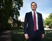 Jenrick slams government for delaying Farage security meeting after Widdecombe death