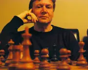 Jimmy Adams obituary: Chess master and editor dies aged 79