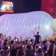 Katy Perry stranded in giant water bottle during Isle of MTV Malta concert stunt