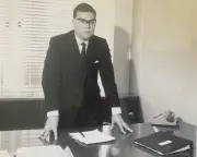 Kenneth Ashcroft, financial manager at Ford, Comet, Next, and Amstrad, dies at 91