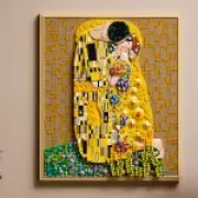 Lego unveils stunning 4,000-piece Gustav Klimt The Kiss art set for adults