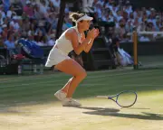 Linda Noskova beats Karolina Muchova to win Wimbledon 2026 women's singles title