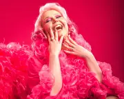 Lindsey Santoro on bad gigs, nan's reviews, and Edinburgh fringe pressure