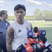 Lisandro Martinez snaps at reporter over World Cup refereeing questions