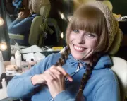 Louise Lasser, star of Mary Hartman Mary Hartman, dies at 87