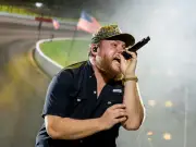 Luke Combs Wembley tickets drop to £56 for three-night stand