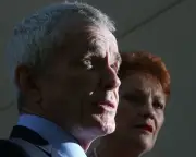 Malcolm Roberts' conspiracy theories scrutinized as One Nation surges in polls