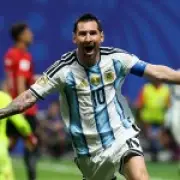 Mikael Silvestre: England can beat Argentina by controlling Messi's 'magic tricks'