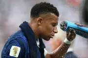 Nearly 1 in 5 World Cup matches hit heat levels warning of player risks