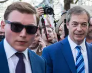 Nigel Farage failed to declare gifts from convicted fraudster, Reform UK admits