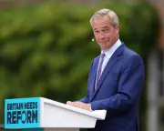 Nigel Farage's aimless comeback speech to mega-fans in Norfolk