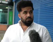 No 10 'shocked' at convicted people smuggler living in UK