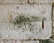 No evidence for 'witches' marks' at historic buildings, historian argues
