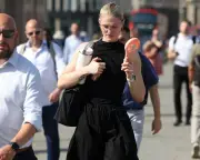 Office heatwave dressing: breathable fabrics, loose cuts, leave short shorts at home