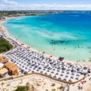 Puglia beach picnic debate: Governor defends bringing own food to beach