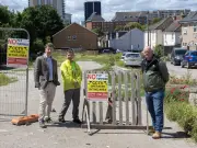 South Londoners raise £3k to clear notorious fly-tip near Sutton Station
