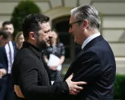 Starmer tells Zelenskyy Ukraine will win war on final Kyiv visit