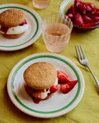 Strawberry Shortcakes and Cardenales: Two Luxurious Pastry Recipes