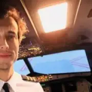 Student pilot lands plane alone after instructor jumps mid-flight in Argentina