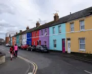 UK house prices rise for first time since Iran war began, Lloyds says