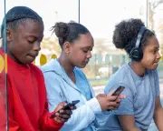 UK teens criticise optional social media curfew as 'pointless'