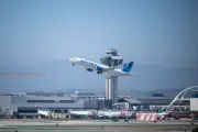 United Airlines probes employee's threat to call ICE on Mexican American passenger
