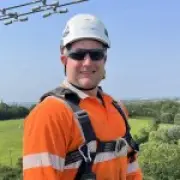 Unsung Hero: Phil Bertelsen, 35, mends cables 476ft up and sings Spice Girls