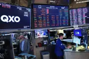 US stocks fall as Iran strikes and Fed rate hike fears weigh on markets