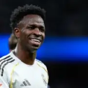Vinicius Junior prioritizes Real Madrid contract renewal amid Arsenal interest