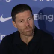 Xabi Alonso tells Chelsea to replace two goalkeepers, targets £51m Diogo Costa
