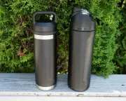 Yeti Rambler vs Owala FreeSip: Which trendy water bottle deserves the hype?