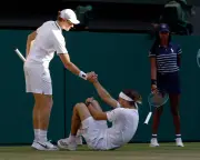 Zverev Defeats Sinner in Five Sets to Win 2026 Wimbledon Title