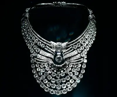 673-Diamond Necklace of Egyptian Queen Stolen in Vienna Museum Heist