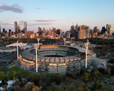 AFL Wildcard Final: Bulldogs Face Collingwood in Historic Knockout