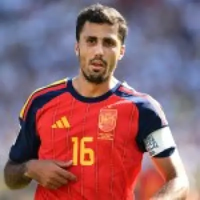 Arsenal legend warns Man City: Selling Rodri would be 'shooting themselves in the foot'