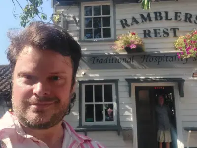 Chislehurst: South London's Best Pub, Walks & Caves