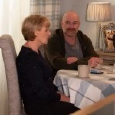 Coronation Street: Tim and Sally find Richie covered in blood after murder